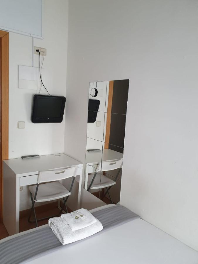 Apartamentos Fuencarral Madrid Buitenkant foto